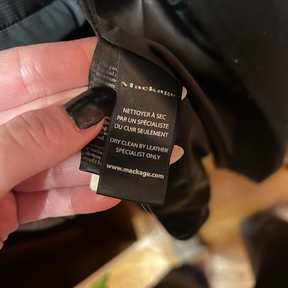 Mackage NORI 2-in-1 double face wool coat with shearling bib/ leather belt. - Picture 13 of 16